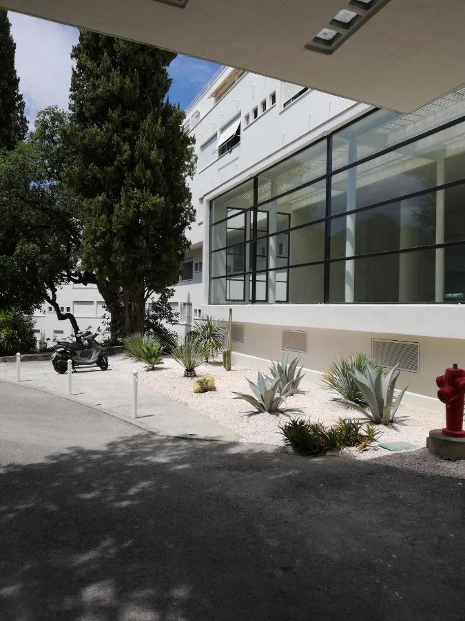 Latitude 43 Saint Tropez *